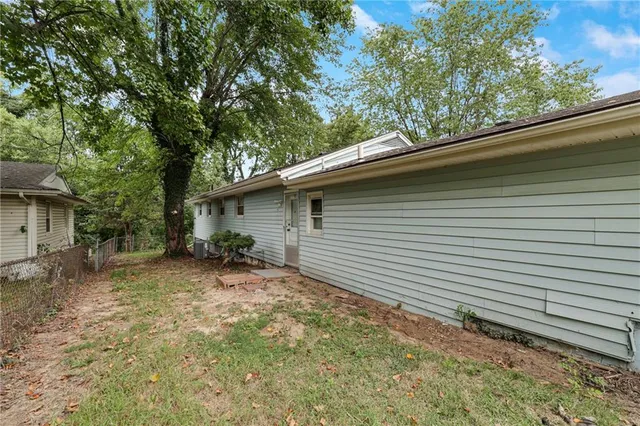 $205,000 | 2700 Englewood Terrace, Independence, MO 64052