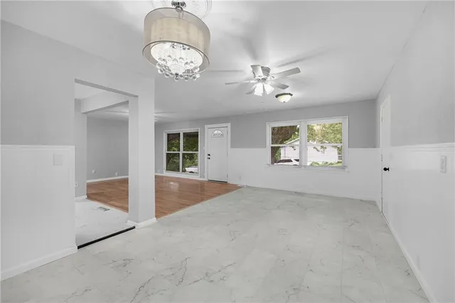 $205,000 | 2700 Englewood Terrace, Independence, MO 64052