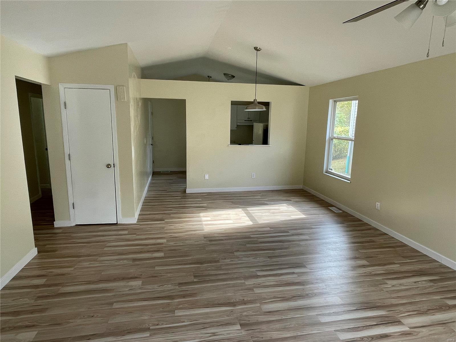 709 Silver Street Alton, IL 62002 - Photo 5 of 14 Gallery Image 5