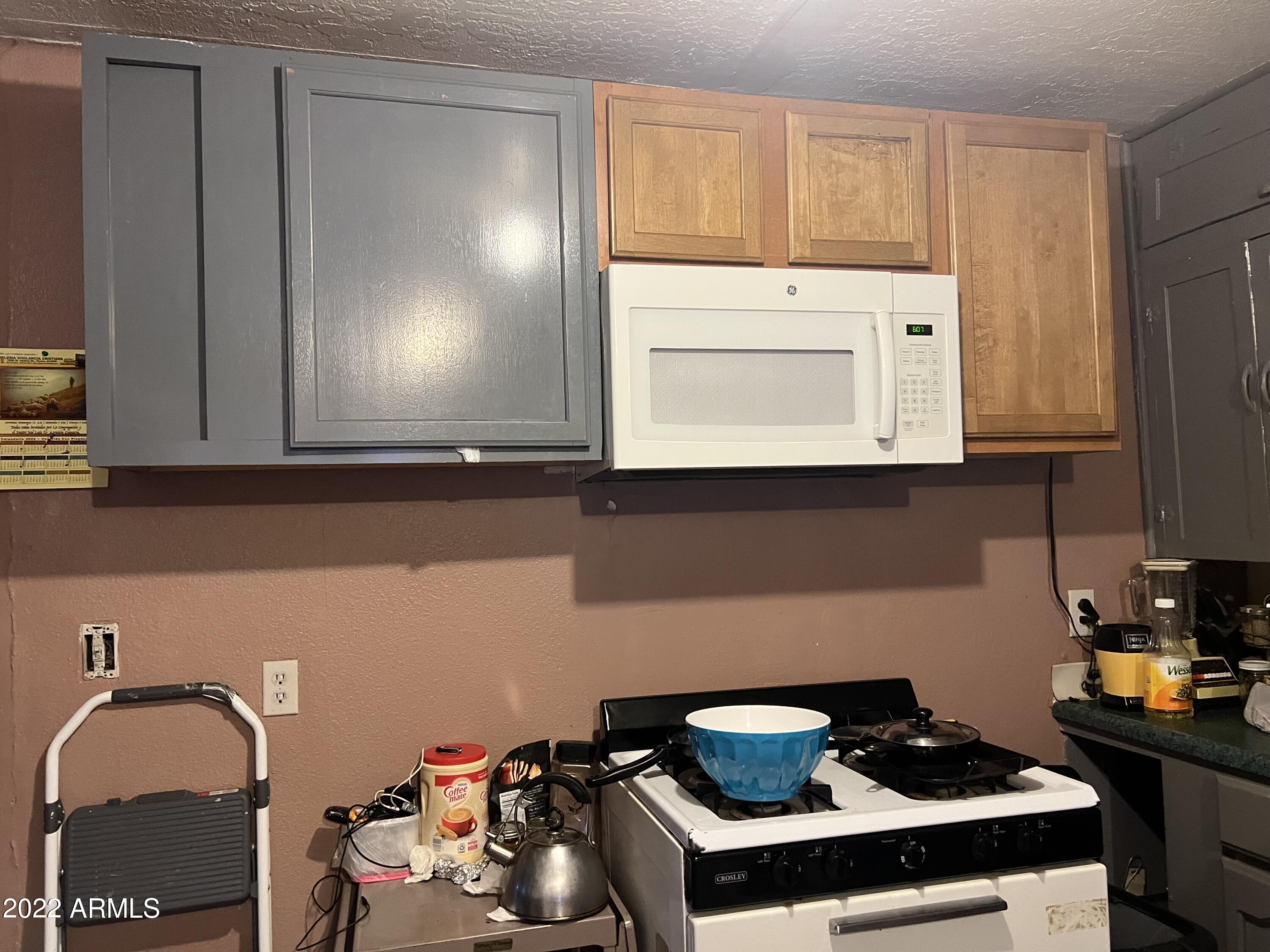 ADE905C7-7F96-498A-B099-A7DAF5D8A60D