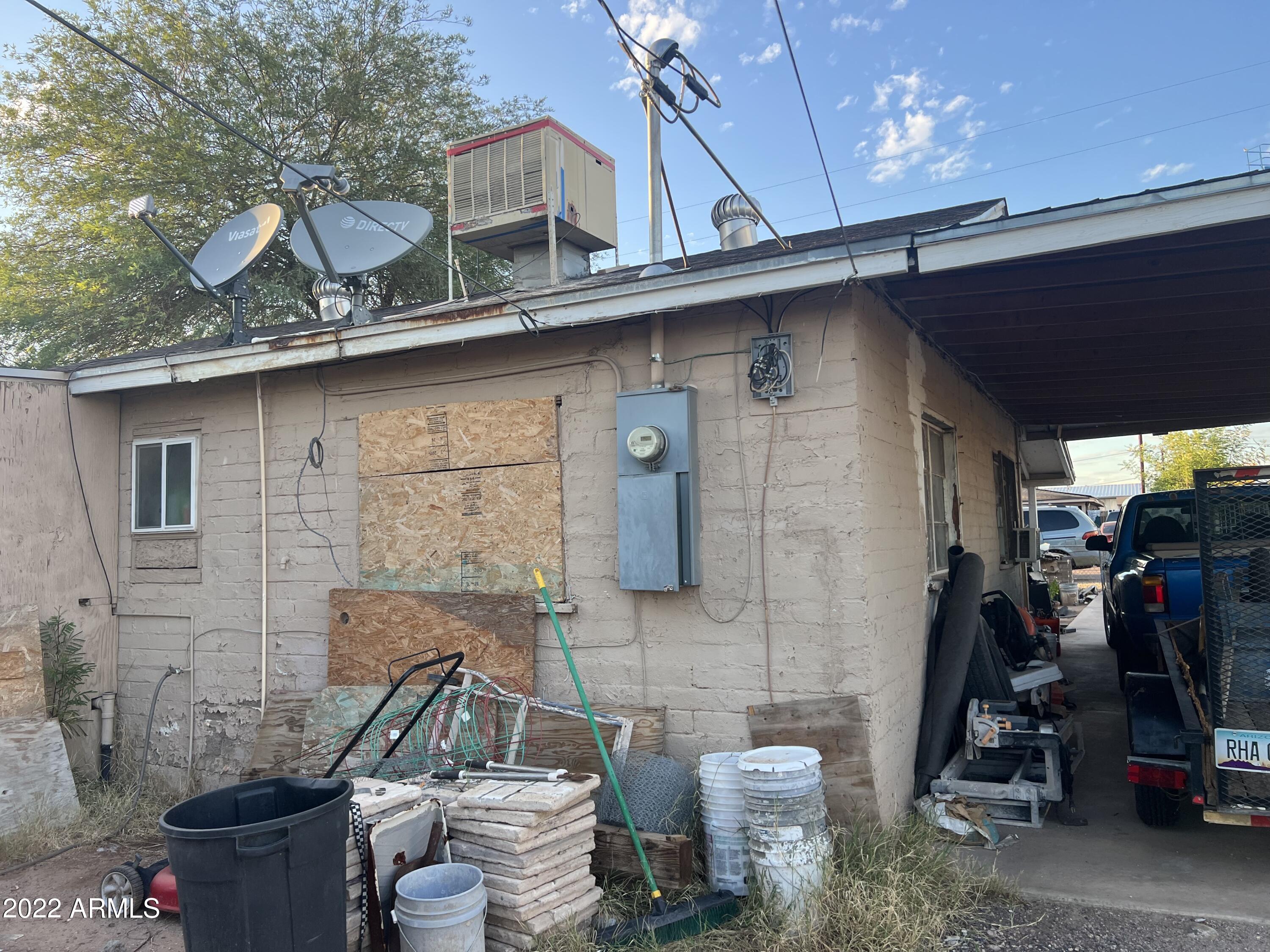 2321 West Hadley Street Phoenix, AZ 85009 - Photo 12 of 20 380BDB75-098B-4B3E-AE27-7D9816010117