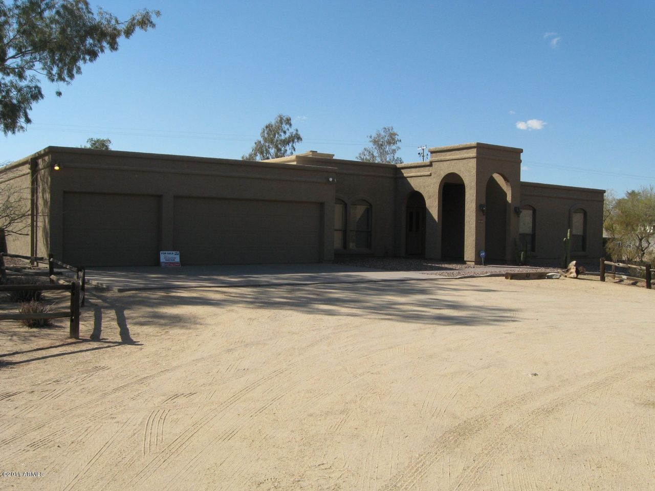 6818 North Rocking Road Scottsdale, AZ 85250 - Photo 1 of 26 Front
