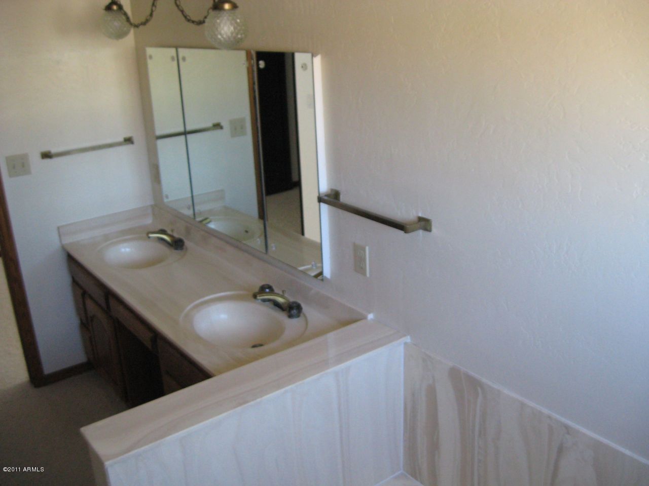 6818 North Rocking Road Scottsdale, AZ 85250 - Photo 15 of 26 Master Bath