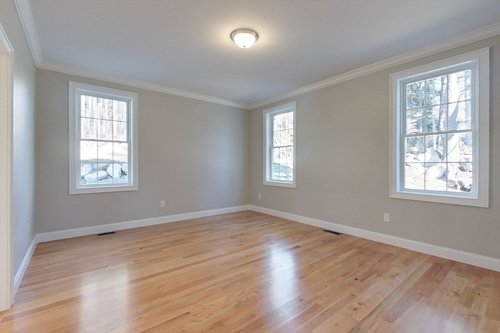 531 Clark Street Gardner, MA 01440 - Photo 14 of 42