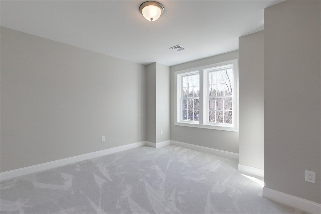 531 Clark Street Gardner, MA 01440 - Photo 25 of 42