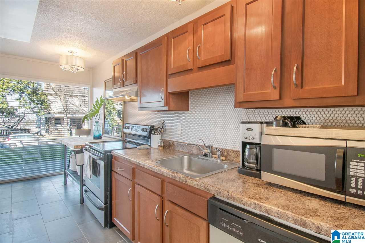 2990 Rhodes Circle South, Unit 110 Birmingham, AL 35205 - Photo 11 of 21