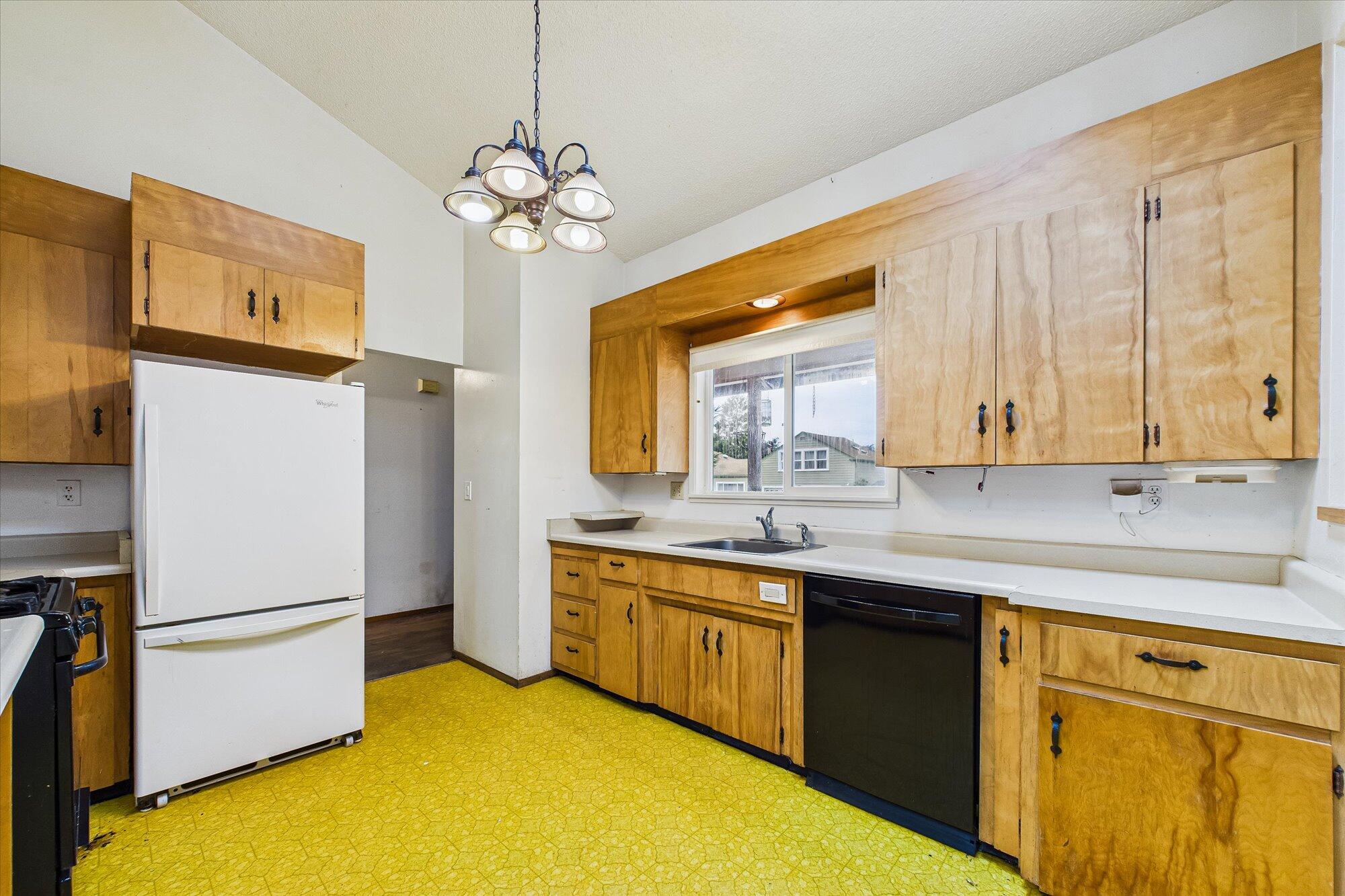1776 Golf Course Road Bayside, CA 95524 - Photo 15 of 50
