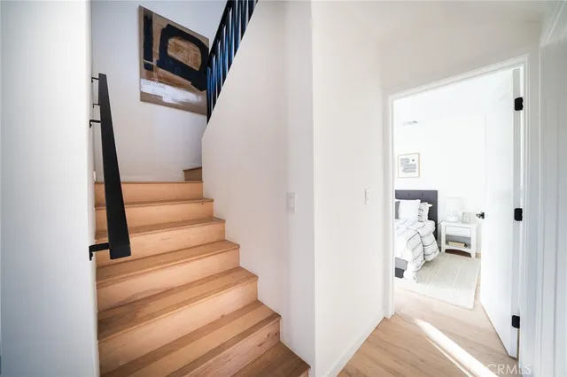 a view of entryway and bedroom