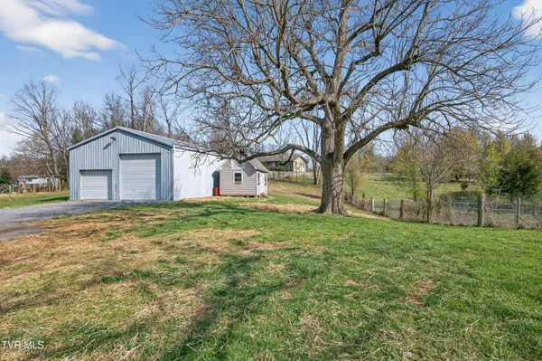 $425,000 | 1646 Muddy Creek Road, Blountville, TN 37617