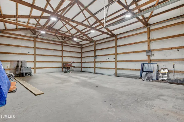 $425,000 | 1646 Muddy Creek Road, Blountville, TN 37617