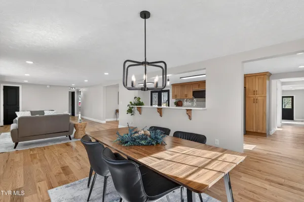 $425,000 | 1646 Muddy Creek Road, Blountville, TN 37617