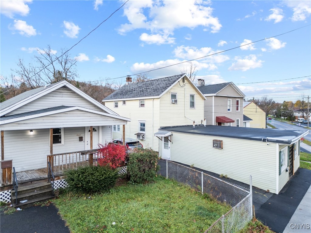 1516 Valley Drive Syracuse, NY 13207 - Photo 2 of 21