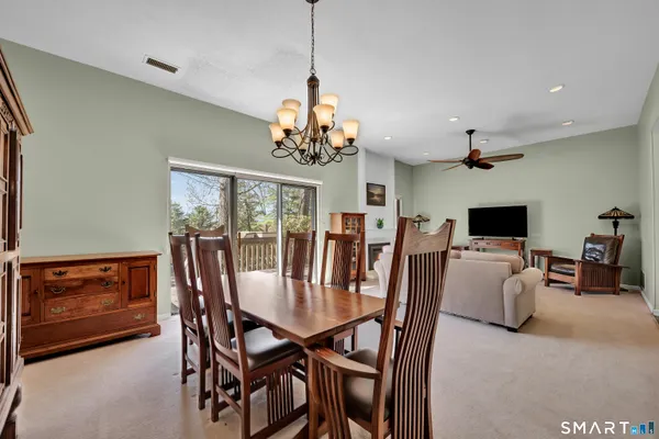 $314,900 | 14 Canterbury Lane, Unit 14, Avon, CT 06001