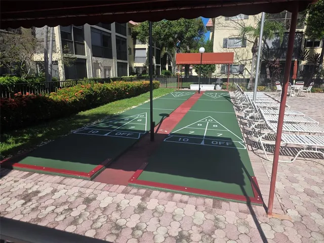 $2,000 | 251 South Cypress Road, Unit 101, Pompano Beach, FL 33060