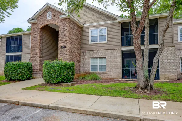 $1,600 | 450 Park Avenue, Unit 104, Foley, AL 36535