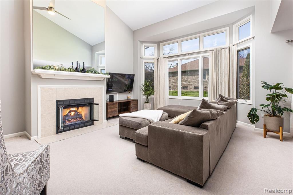 575 Gallaland Avenue Rochester Hills, MI 48307 - Photo 5 of 18