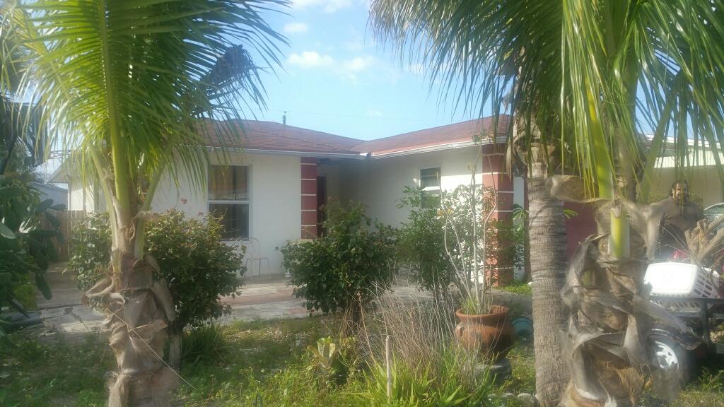 1175 West 34th Street Riviera Beach, FL 33404 - Photo 3 of 23 Front