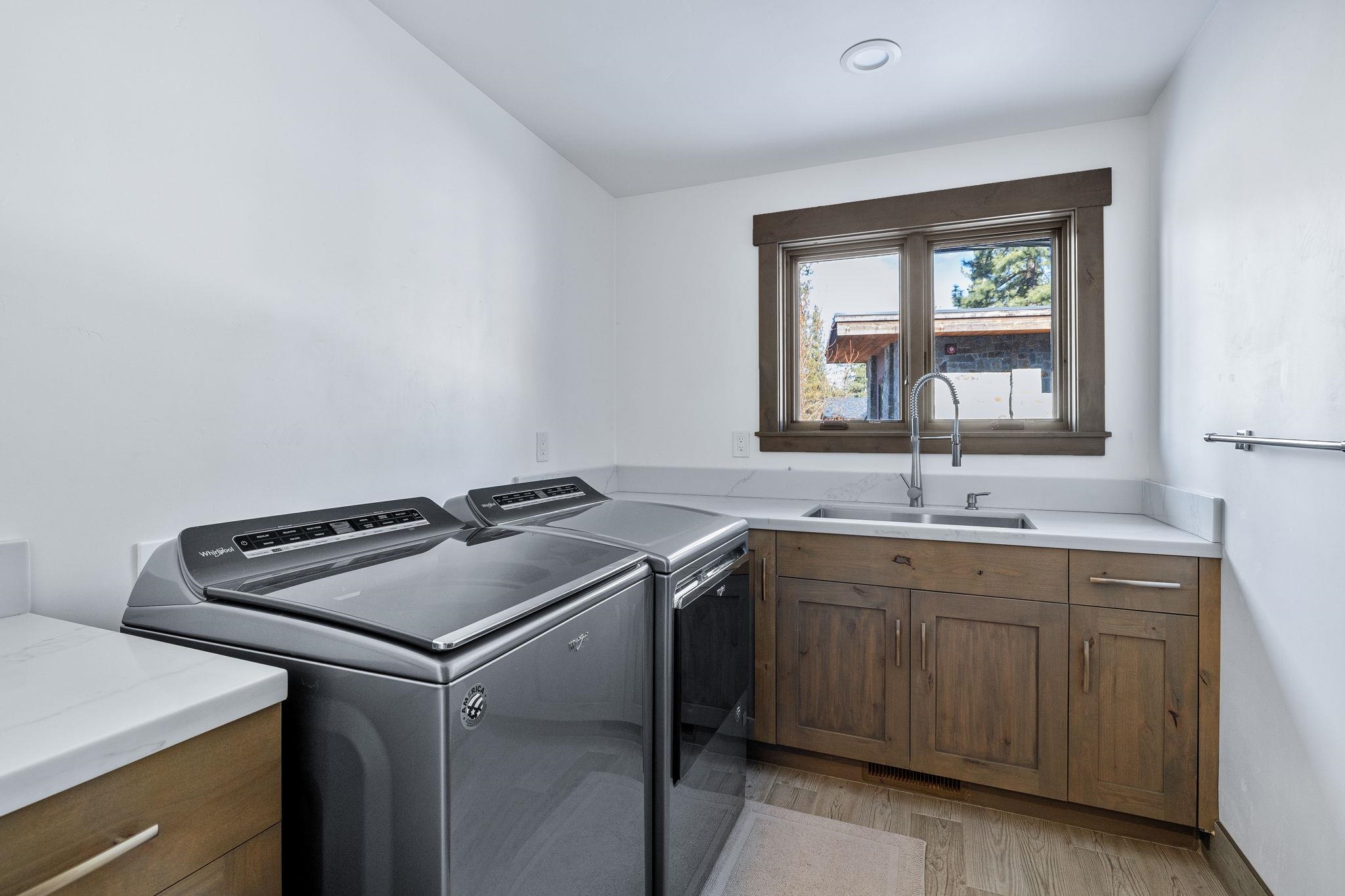 11606 Henness Road Truckee, CA 96161 - Photo 21 of 24 Gallery Image 21