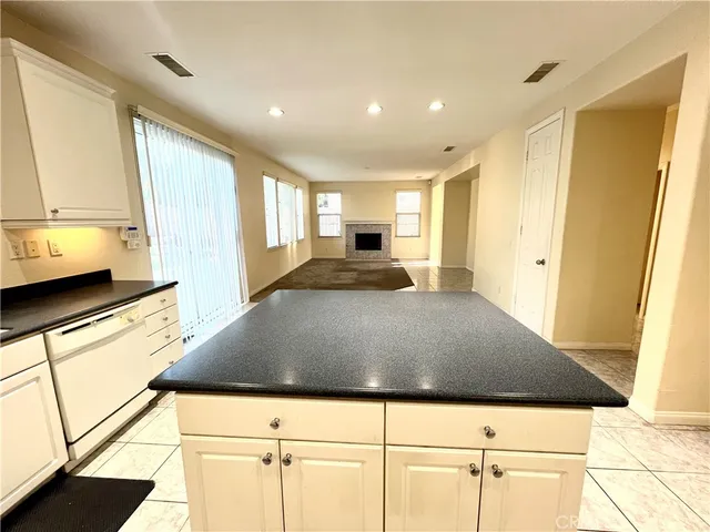 $3,700 | 32372 Whispering Willow Drive, Lake Elsinore, CA 92532