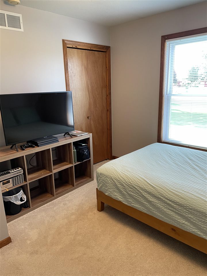 9740 West Freeland Road Freeland, MI 48623 - Photo 17 of 28 Gallery Image 17