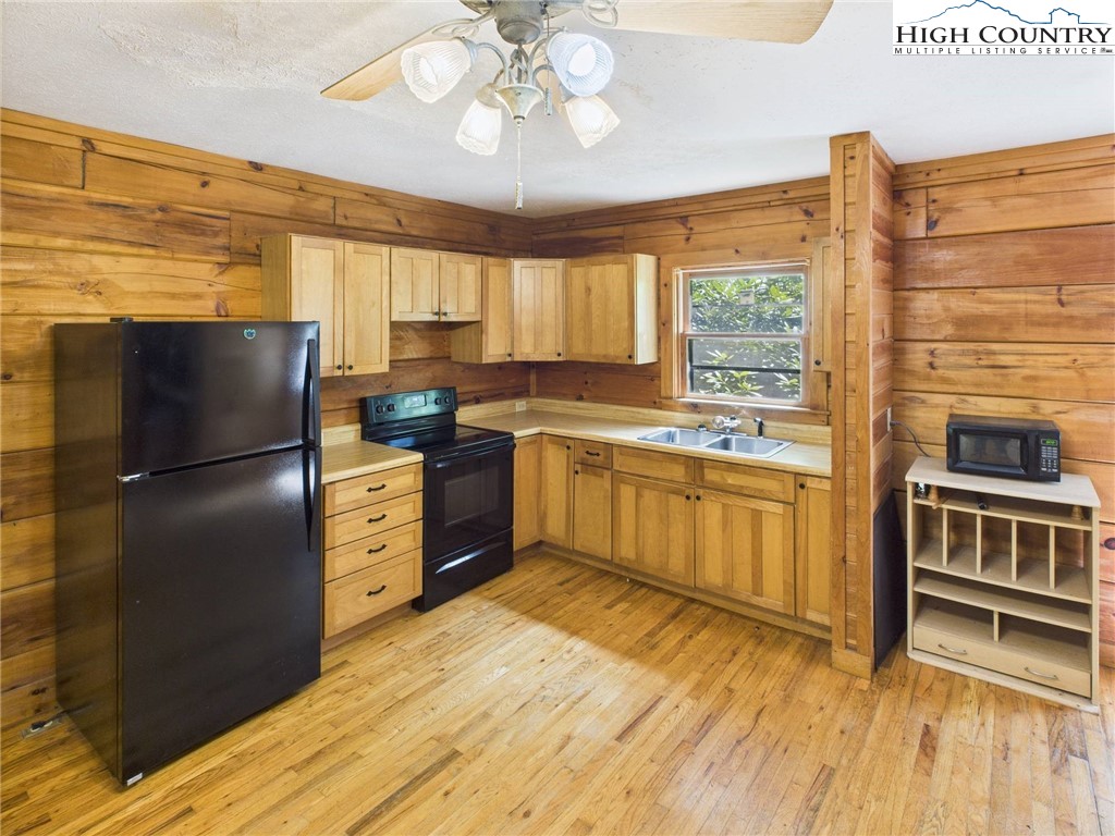 2362 Timber Ridge Road Sugar Grove, NC 28679 - Photo 6 of 20 Gallery Image 6
