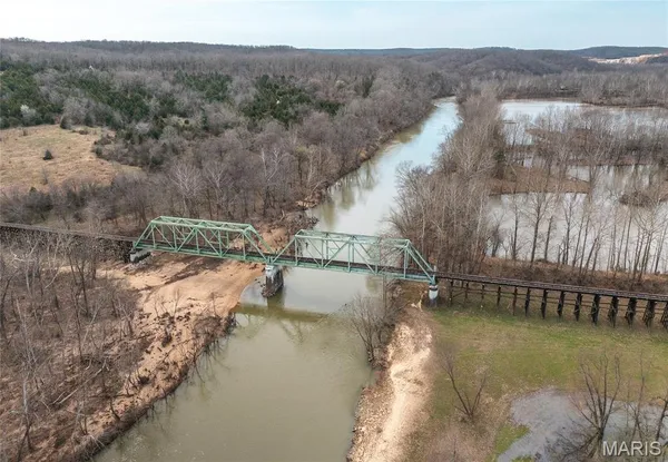 $297,500 | 21303 Teardrop Road, Devils Elbow, MO 65457