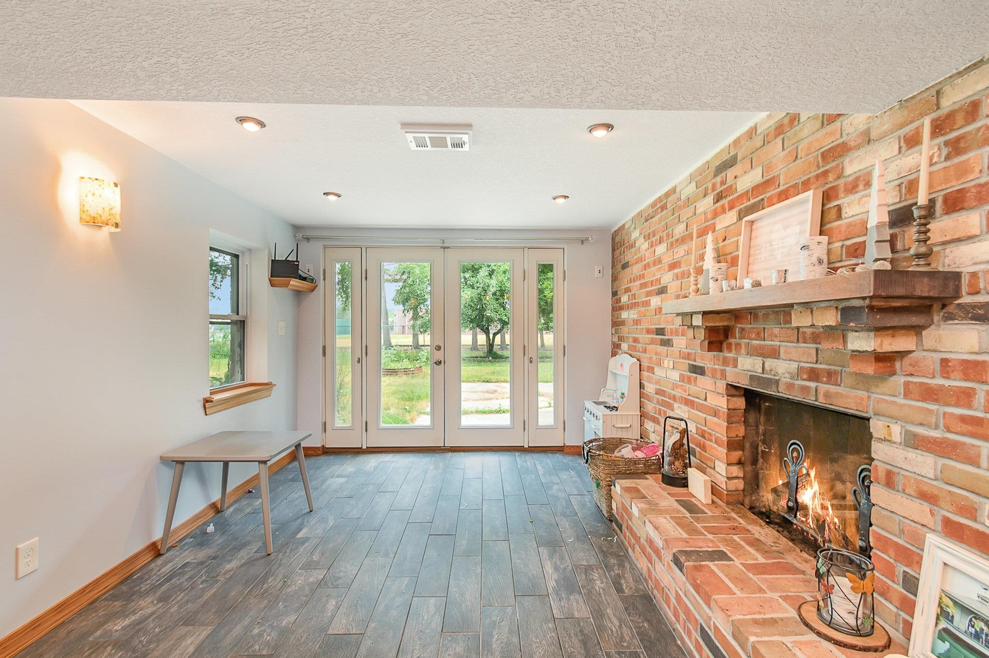 915 Falkirk Road Alma, MI 48801 - Photo 20 of 25 1912871-19.JPG