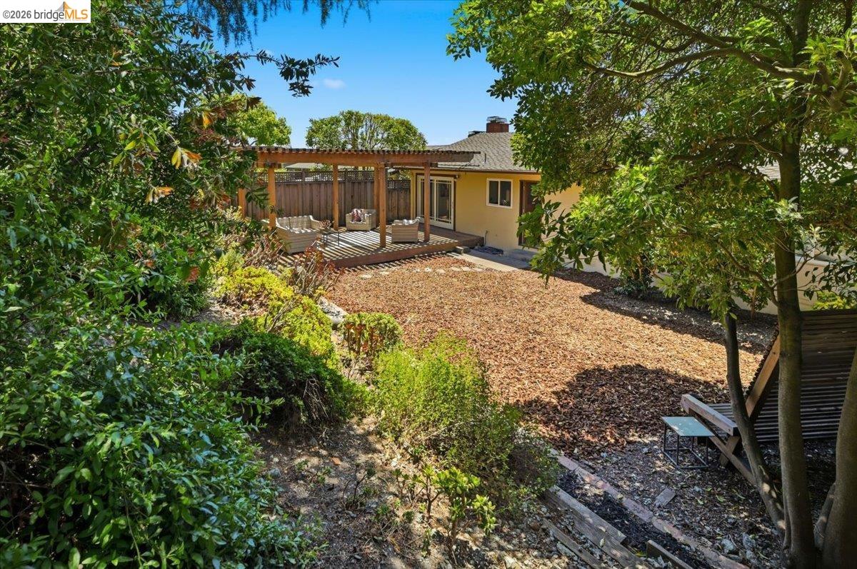 132 Rishell Drive Oakland, CA 94619 - Photo 37 of 42