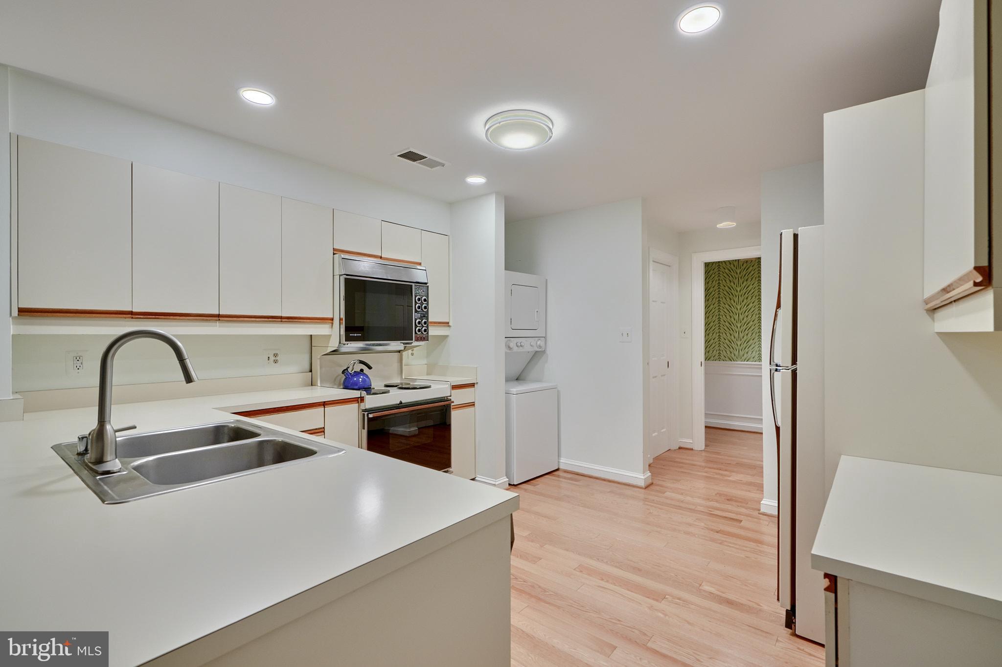 11 Devon Hill Road, Unit B4 Baltimore, MD 21210 - Photo 12 of 39