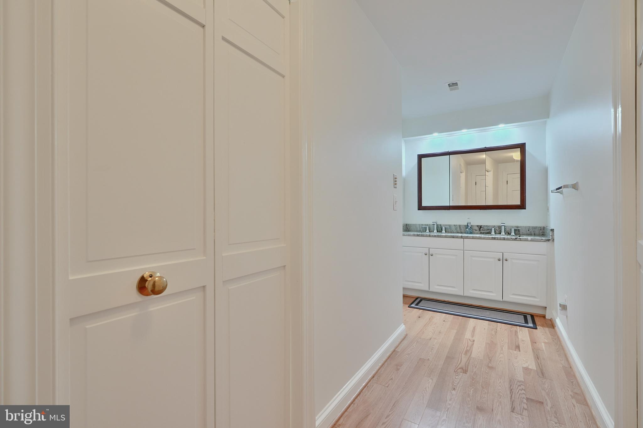 11 Devon Hill Road, Unit B4 Baltimore, MD 21210 - Photo 27 of 39