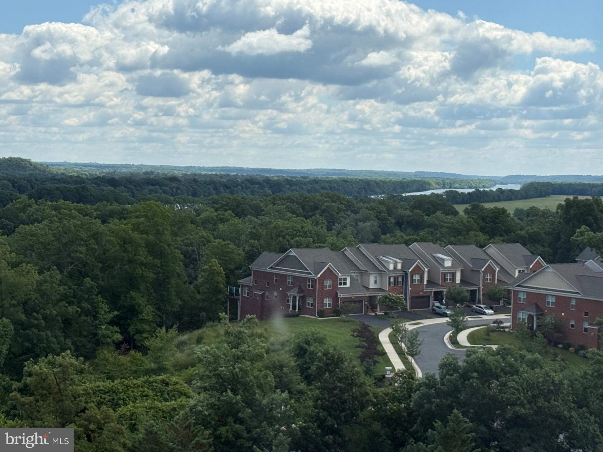 19385 Cypress Ridge Terrace, Unit 809 Leesburg, VA 20176 - Photo 2 of 11