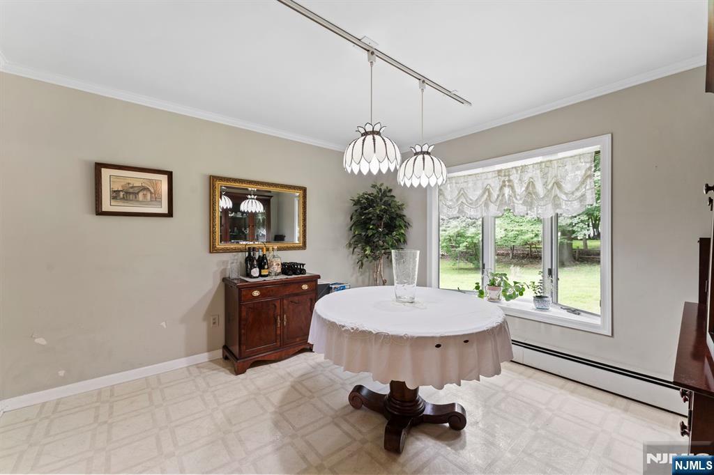 160 Spring Valley Road Park Ridge, NJ 07656 - Photo 19 of 39