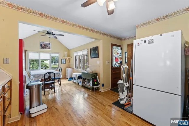 $4,000 | 160 Spring Valley Road, Park Ridge, NJ 07656