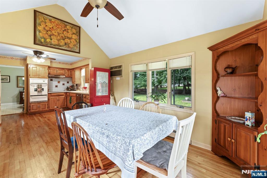 160 Spring Valley Road Park Ridge, NJ 07656 - Photo 25 of 39