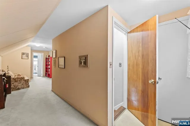 $4,000 | 160 Spring Valley Road, Park Ridge, NJ 07656