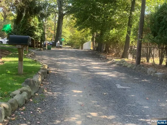 $4,000 | 160 Spring Valley Road, Park Ridge, NJ 07656