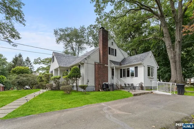 $4,000 | 160 Spring Valley Road, Park Ridge, NJ 07656