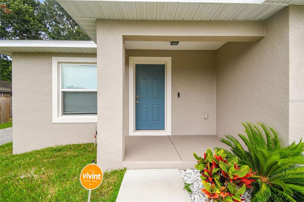 524 Carroll Avenue Lakeland, FL 33815 - Photo 3 of 33 a view of outdoor space and yard