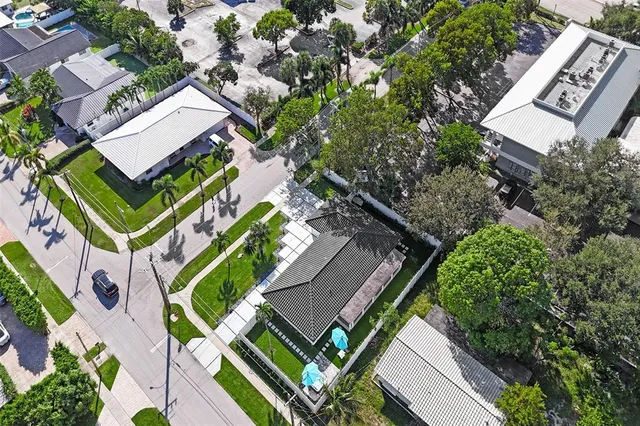 $1,240,000 | 699 Northeast 70th Street, Boca Raton, FL 33487