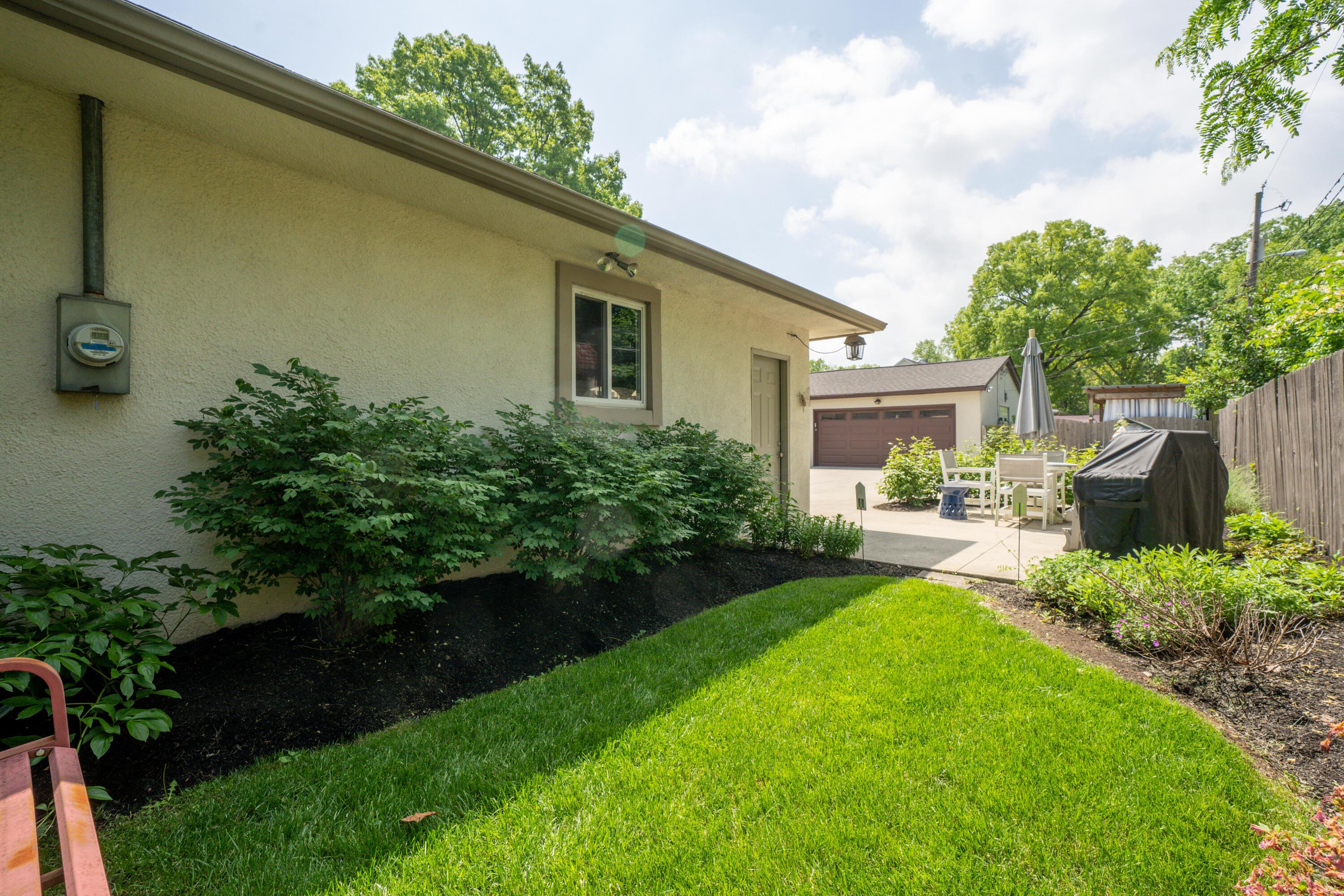 191 South Chesterfield Road Columbus, OH 43209 - Photo 9 of 64 DSC093888 (9 of 13)