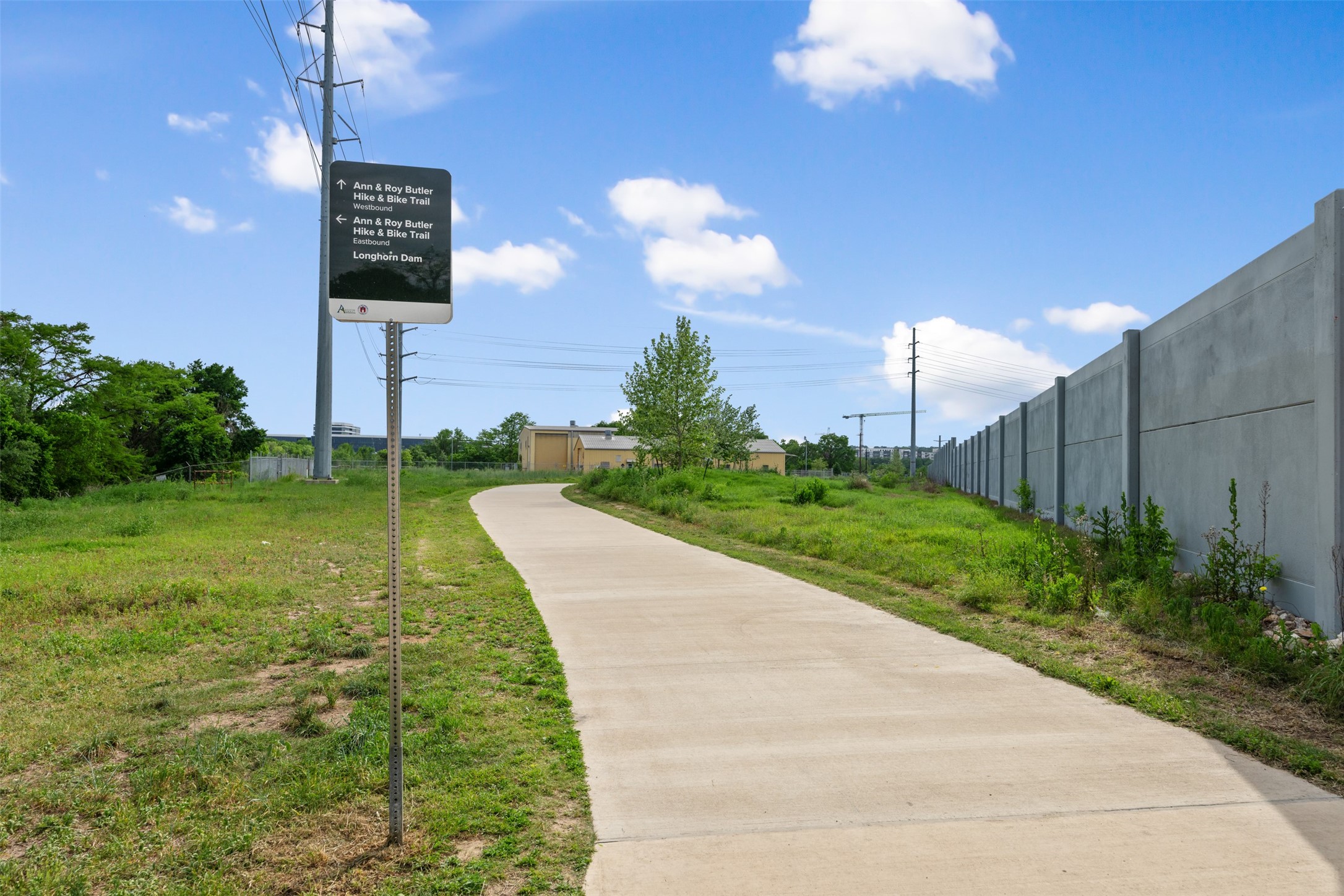 73 Julius Street Austin, TX 78702 - Photo 37 of 38