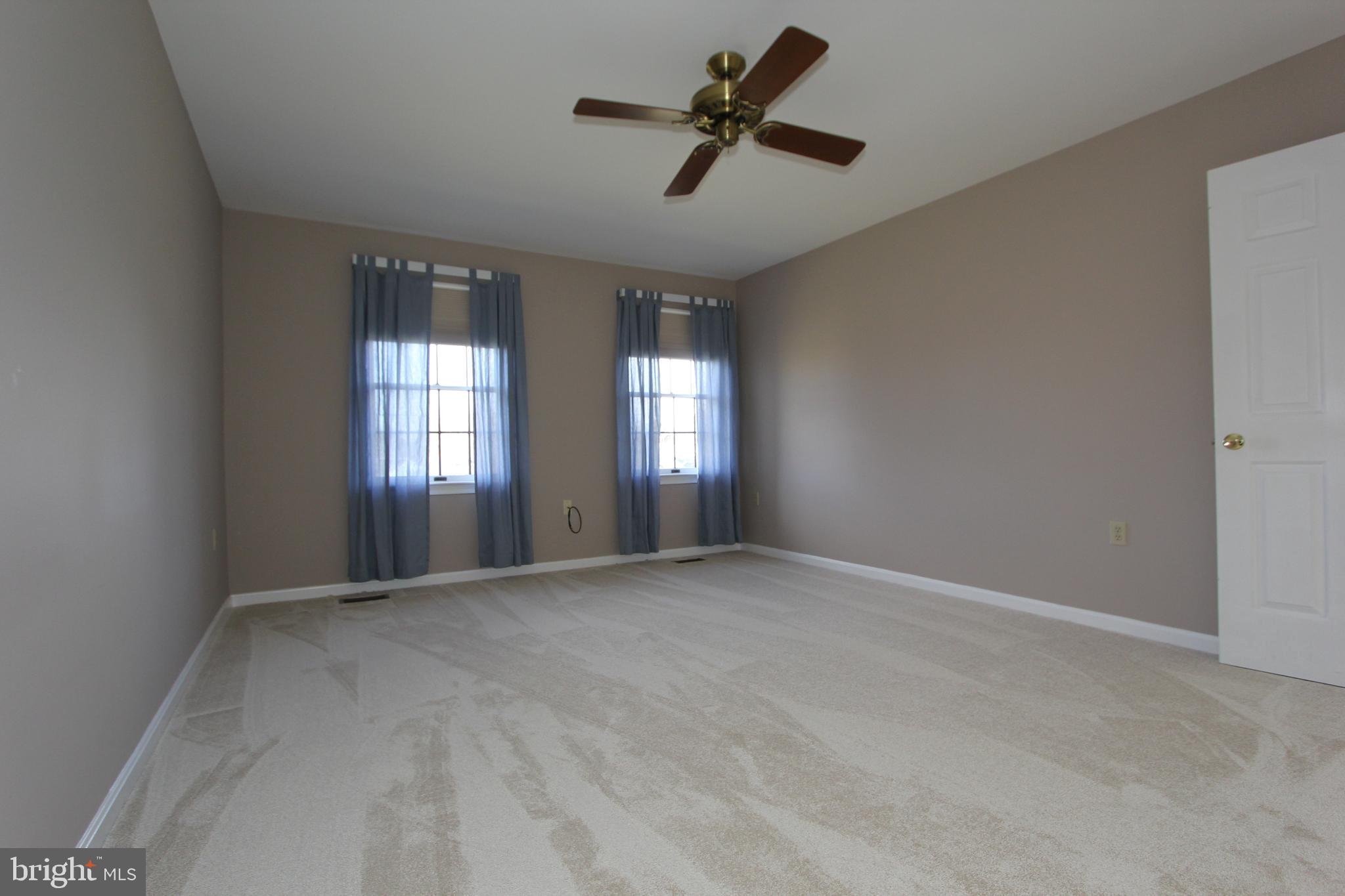 8100 Laurel Ridge Road Frederick, MD 21702 - Photo 25 of 53 Spacious owner's suite with walk-in closet