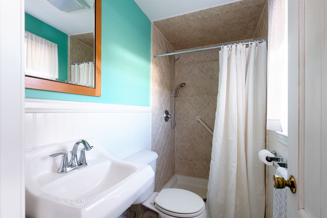 16 Stevens Road North Hampton, NH 03862 - Photo 18 of 34 Gallery Image 18