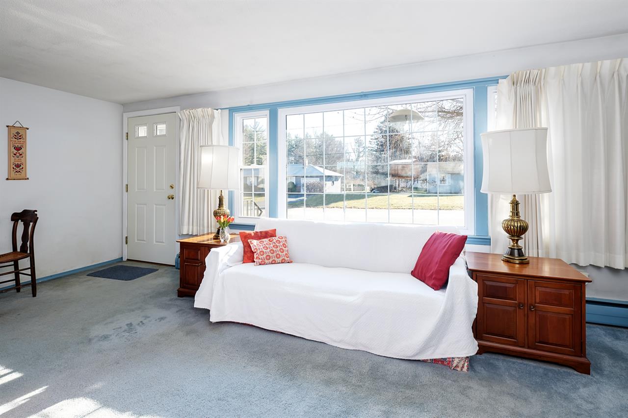 16 Stevens Road North Hampton, NH 03862 - Photo 8 of 34 Gallery Image 8
