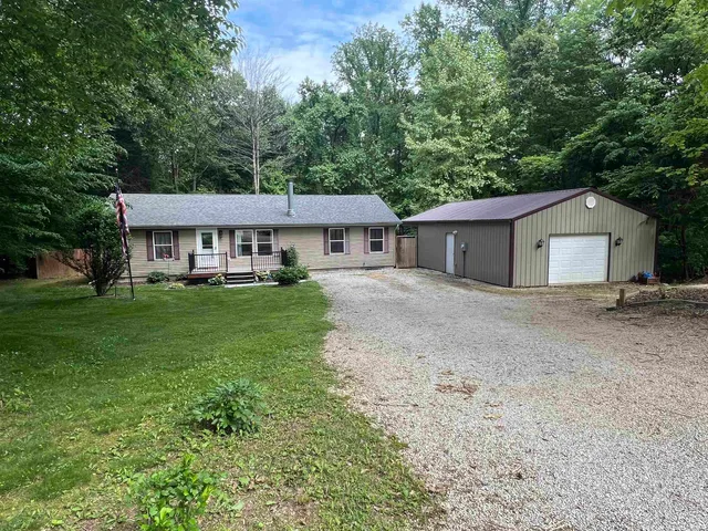 $290,000 | 2940 Stanford Woods Road, Solsberry, IN 47459