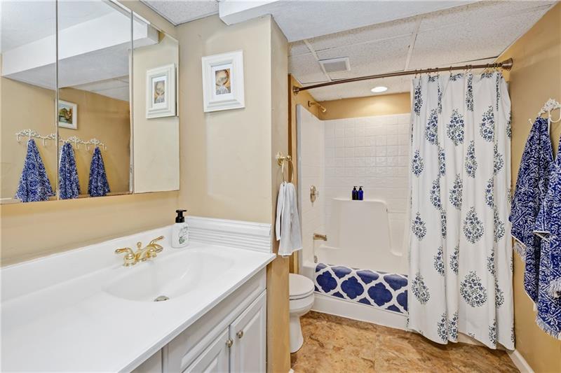 204 Center Church Road Canonsburg, PA 15317 - Photo 21 of 25 Master Bathroom