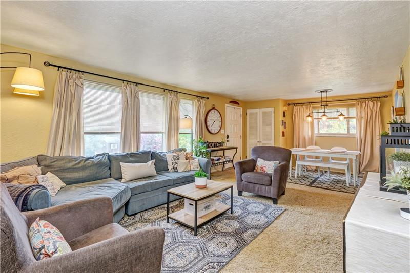 204 Center Church Road Canonsburg, PA 15317 - Photo 4 of 25 Open Layout
