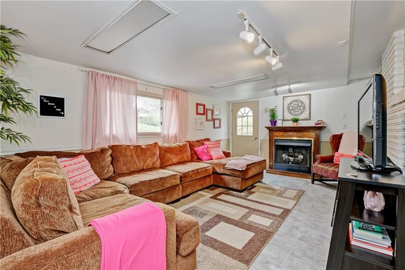 204 Center Church Road Canonsburg, PA 15317 - Photo 7 of 25 All Seasons Room, currently used as a family room. Gas fireplace