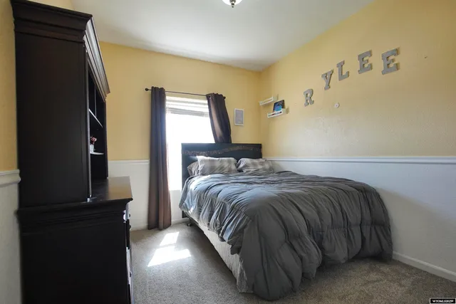 $385,000 | 2300 Goosewing Street, Bar Nunn, WY 82601