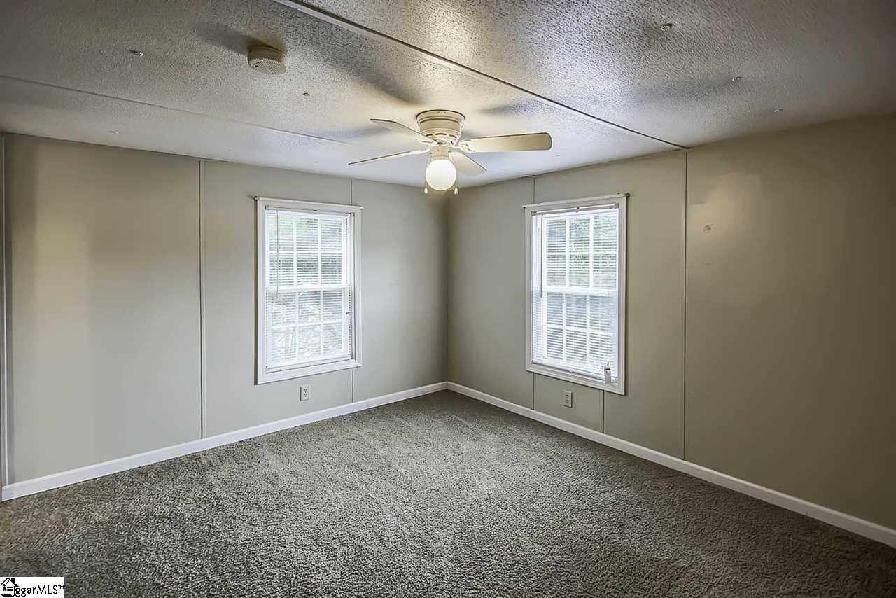 143 Corey Road Gray Court, SC 29645 - Photo 17 of 28